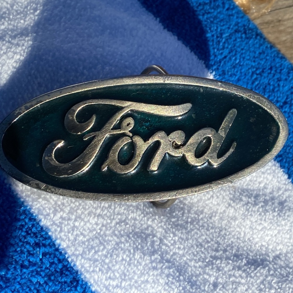 VTG FORD MOTOR COMPANY BELT BUCKLE 1980 Serial # Great American Buckle Chicago